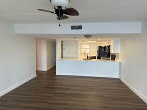 3131 S Ridgewood Ave, Unit River Club in South Daytona, FL - Building Photo - Building Photo