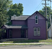 551 Maple Ave in Noblesville, IN - Building Photo