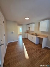 14 Smith St in Ansonia, CT - Building Photo - Building Photo