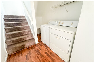 1530 W 40th St in Norfolk, VA - Building Photo - Building Photo