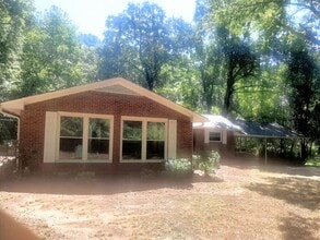 101 E Lakeview Dr in Durham, NC - Foto de edificio - Building Photo