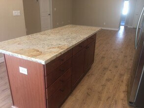 1205 wild oak Court in Reno, NV - Building Photo - Building Photo