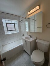 822 LaGrange Rd in La Grange, IL - Building Photo - Building Photo