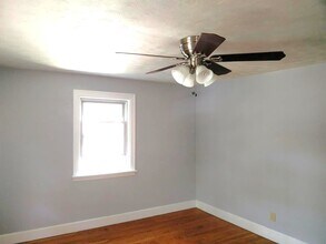 37 Walworth St, Unit 37 Walworth in Worcester, MA - Foto de edificio - Building Photo