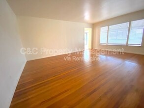 429 Reindollar Ave in Marina, CA - Building Photo - Building Photo