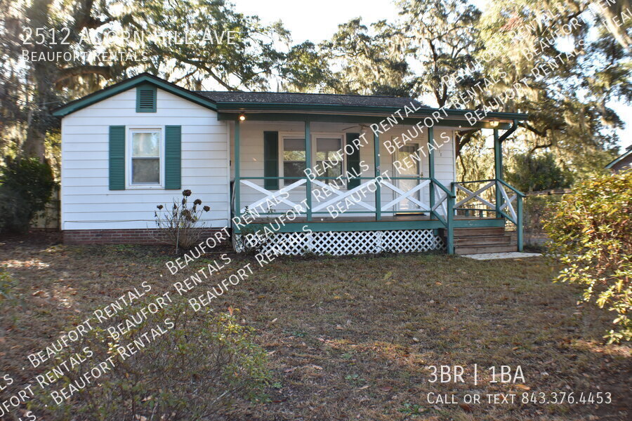 2512 Acorn Hill Ave in Beaufort, SC - Building Photo