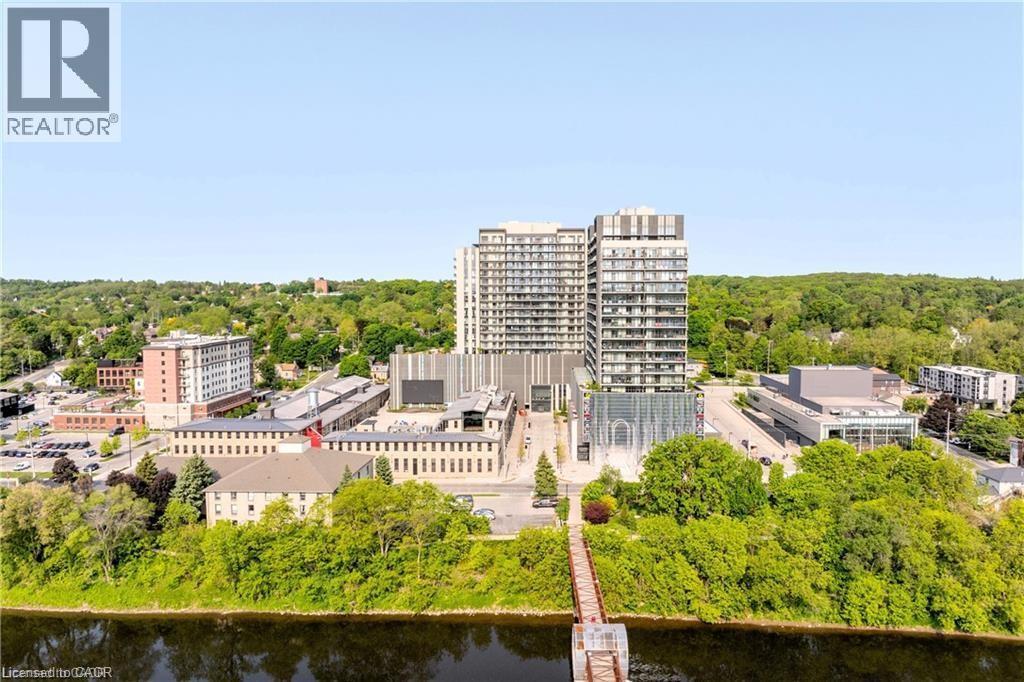 15 Glebe St in Cambridge, ON - Building Photo