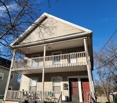 299 Lloyd St in Akron, OH - Building Photo