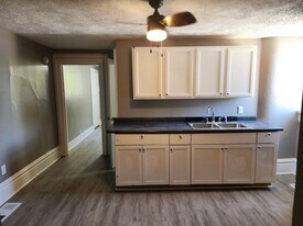 418 S Union St in Warsaw, IN - Building Photo