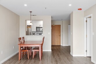 4 Canal Park, Unit 609 in Cambridge, MA - Building Photo - Building Photo