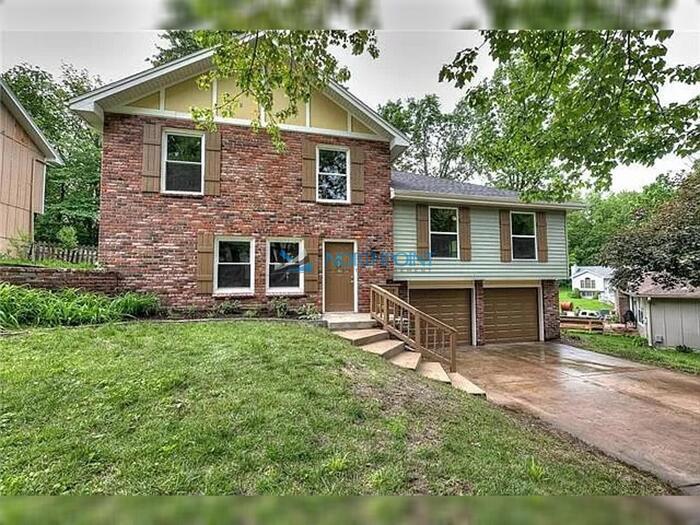 10509 NW 58th St in Kansas City, MO - Building Photo