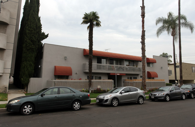 1620 Brockton Ave in Los Angeles, CA - Building Photo - Building Photo