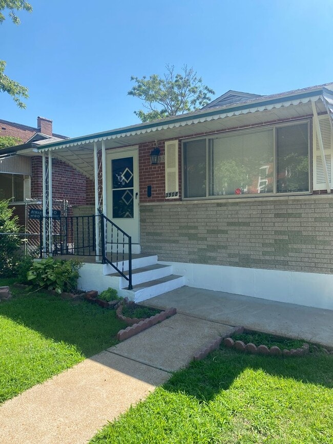 property at 3908 Missouri Ave