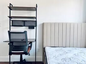 Furnished room/NOT APARTMENT in Brooklyn, NY - Building Photo