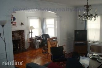 200 Commonwealth Avenue-Unit -APT# 2-OJ in Newton, MA - Building Photo - Building Photo