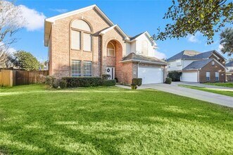 8104 Rainier Rd in Fort Worth, TX - Building Photo - Building Photo