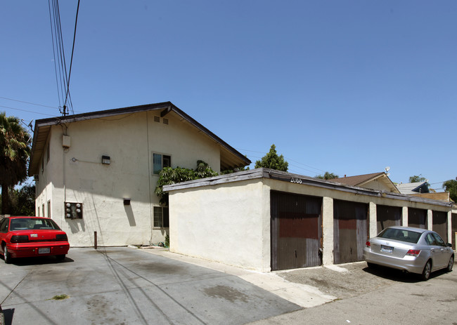 2066 S Haster St in Anaheim, CA - Building Photo - Building Photo