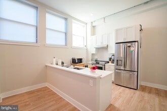 1300 S 19th St in Philadelphia, PA - Building Photo - Building Photo