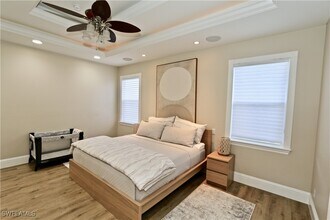 2855 Coach House Way in Naples, FL - Foto de edificio - Building Photo