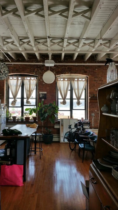 233 Franklin St-Unit -303 in Brooklyn, NY - Building Photo