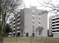 Lakeshore Towers in Toronto, ON - Building Photo - Building Photo