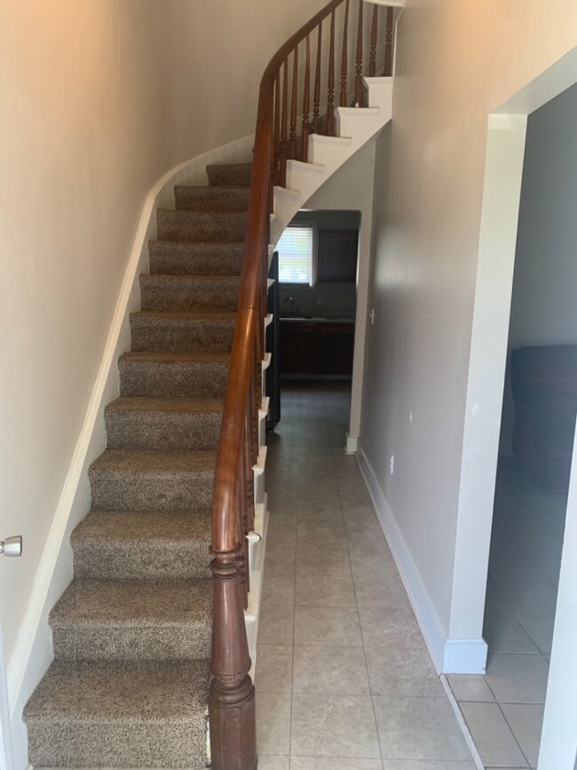 property at 606 California St