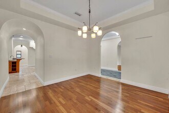1710 Oakhurst Ave in Winter Park, FL - Foto de edificio - Building Photo