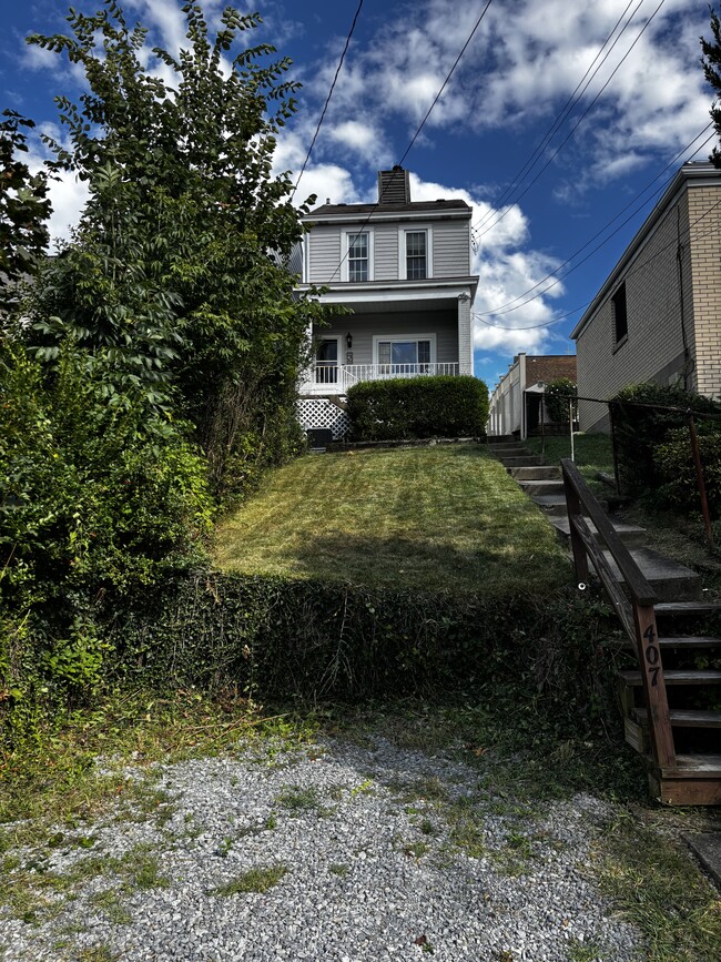 property at 407 Griffin St