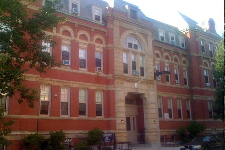 Kenilworth Williams in Mattapan, MA - Foto de edificio