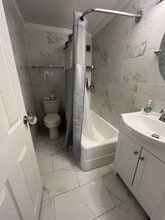 300 Peachtree Rd NE in Atlanta, GA - Building Photo - Building Photo