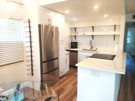 193 Newport Ct in Deerfield Beach, FL - Building Photo