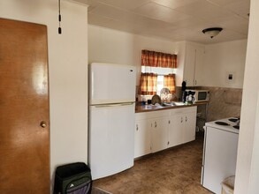 1103 5th St, Unit 1 in Chappell, NE - Building Photo - Building Photo