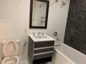 98-32-98-67 67th Ave in Rego Park, NY - Building Photo - Building Photo