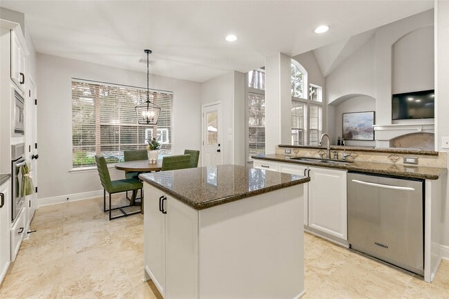 property at 35 Larks Aire Pl