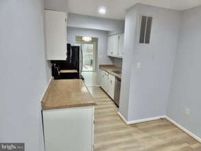 2975 Cashel Ln in Vienna, VA - Building Photo - Building Photo