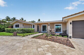 424 SW 7th Way in Boca Raton, FL - Building Photo - Building Photo