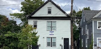 229 Ashworth Pl in Syracuse, NY - Building Photo