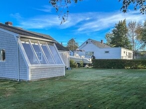 62 George St in Dartmouth, MA - Building Photo - Building Photo