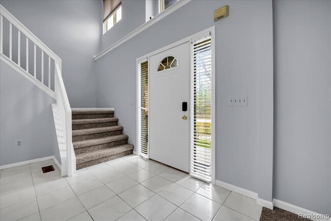 23867 Stony Creek Dr in Farmington Hills, MI - Building Photo - Building Photo