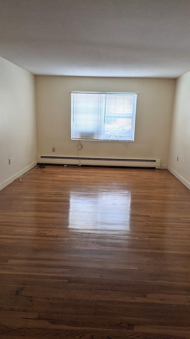 26 Grove St, Unit 6