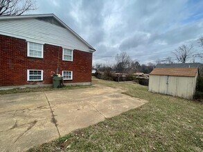 2550 Sandpiper Ave in Memphis, TN - Building Photo - Building Photo