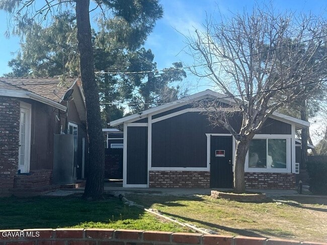 property at 43119 7th St E