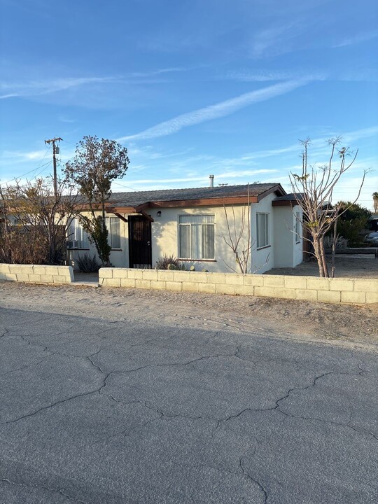 73990 Verbena Dr in Twentynine Palms, CA - Building Photo