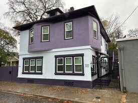 3314 6th Avenue, Unit 3314 2 DR- 1 BA in Sacramento, CA - Building Photo