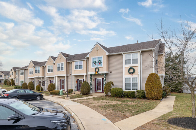 54 Winterberry Ct in Glassboro, NJ - Building Photo - Building Photo