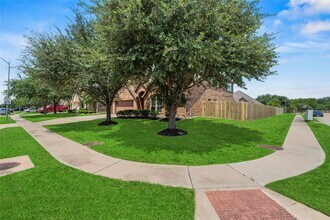 5335 Stoneridge Ct in Rosenberg, TX - Building Photo - Building Photo