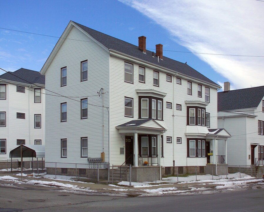 950-958 Locust St in Fall River, MA - Building Photo