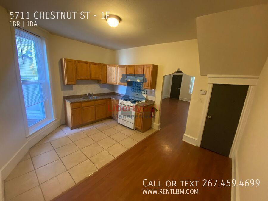 5711 Chestnut St in Philadelphia, PA - Building Photo