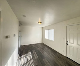 2838 El Nido Dr, Unit Back Unit in Altadena, CA - Building Photo - Building Photo