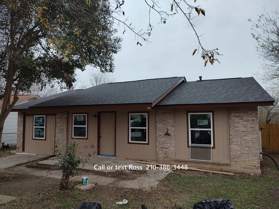 8905 Seacliff St in San Antonio, TX - Building Photo